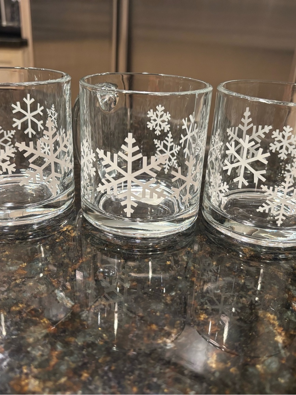 Crate & Barrel Set of 3 Snowflake White and Clear Glass Mugs. Made In USA New!